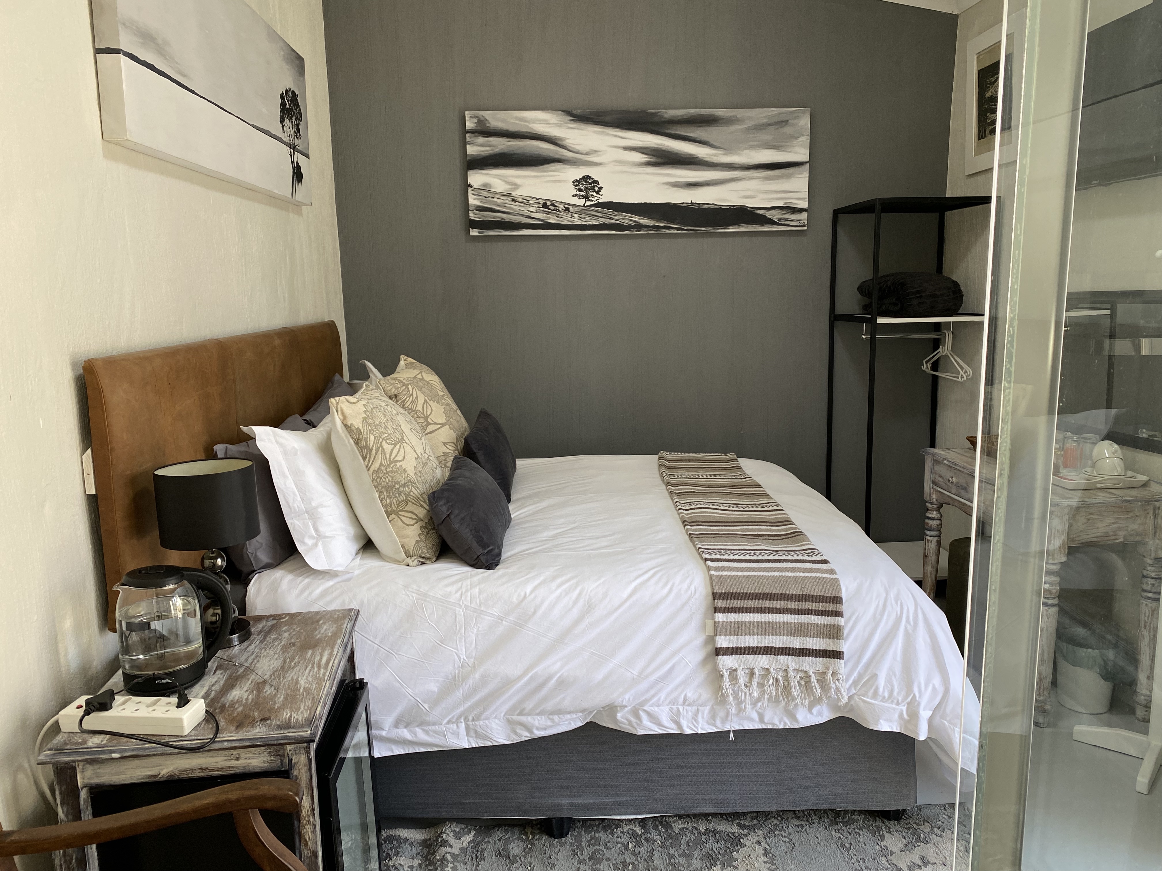 BEDROOM 8-4 BEDROOM 8-4